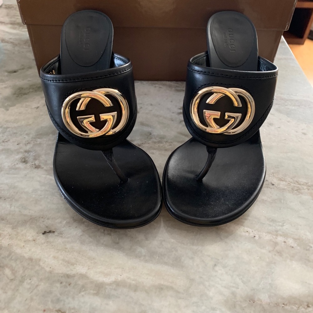 Gucci heel with gold hard ware